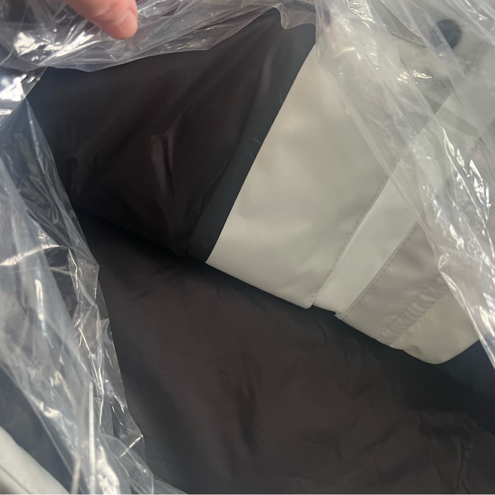 DKNY Long White Puffer Coat - Picture 5 of 11